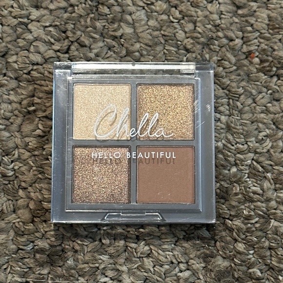 Chella hello beautiful palette - Picture 1 of 3